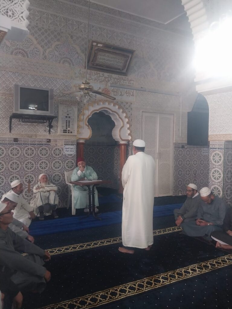 IMG-20250519-WA0052-768x1024 دورة تكوينية لفائدة المؤذنين بجماعة تيزي وسلي.