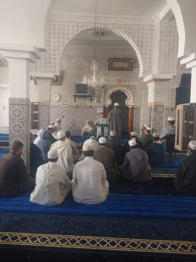 IMG-20250519-WA0055-768x1024 دورة تكوينية لفائدة المؤذنين بجماعة تيزي وسلي.