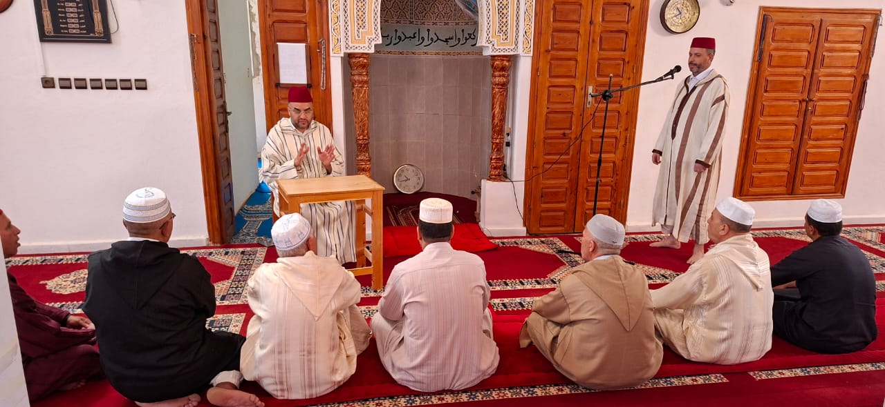 *** دورة تكوينية لفائدة السادة المؤذنين بجماعة بوحلو تحت عنوان: ” أحكام الأذان وفق المذهب المالكي ” .