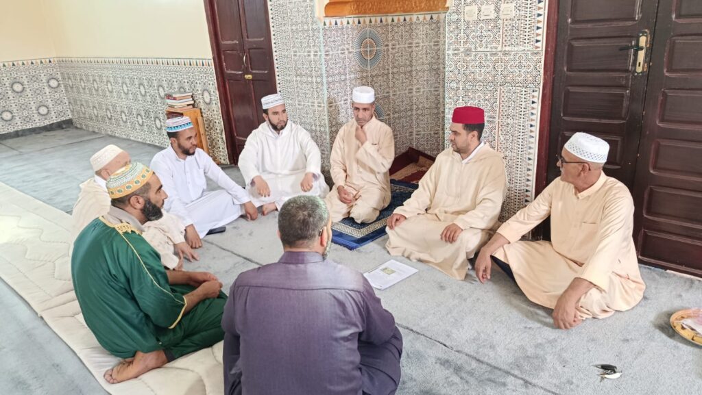 IMG-20250522-WA0040-1024x577 تكوينية لفائدة السادة المؤذنين بجزء من جماعة مطماطة بعنوان : "أحكام الأذان وفق المذهب المالكي"