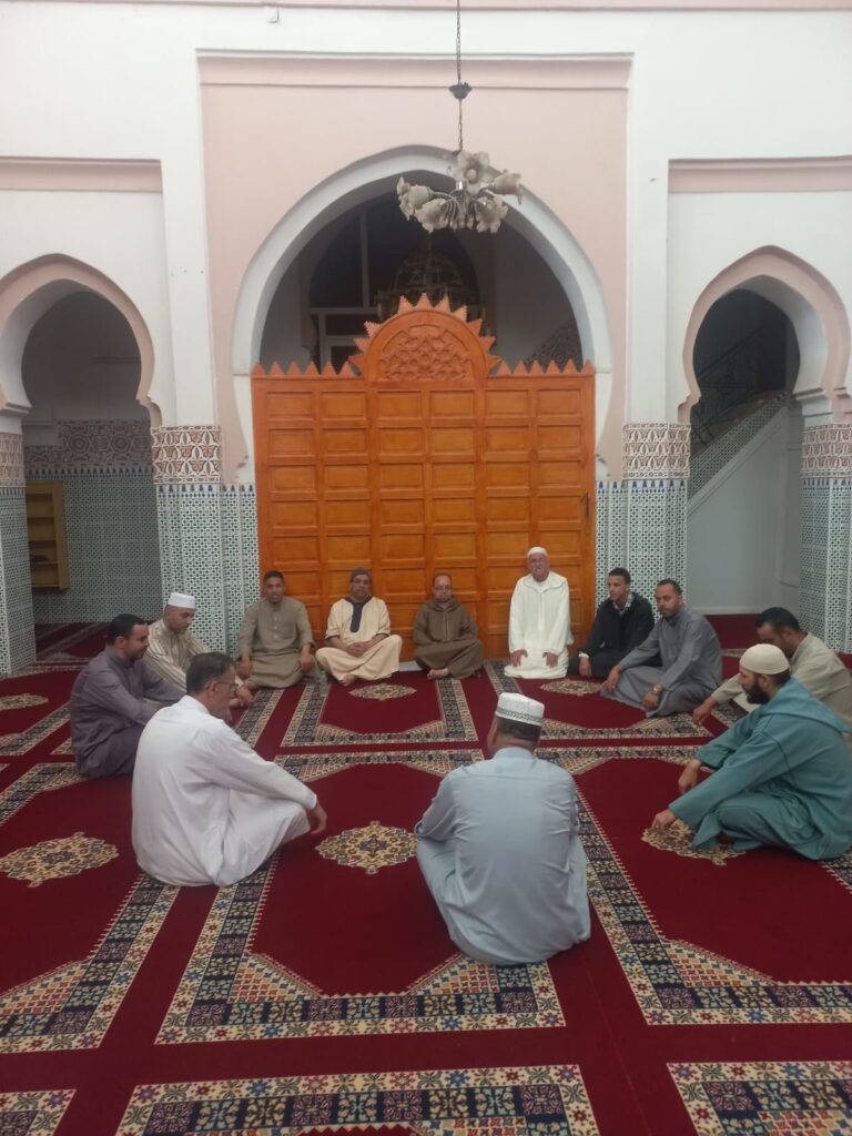 IMG-20250522-WA0052-768x1024 *** دورة تكوينية لفائدة السادة المؤذنين بمساجد : تازة العليا(المدينة العتيقة)، بعنوان: " شعيرة الأذان في سياق دليل الإمام والخطيب والواعظ " .