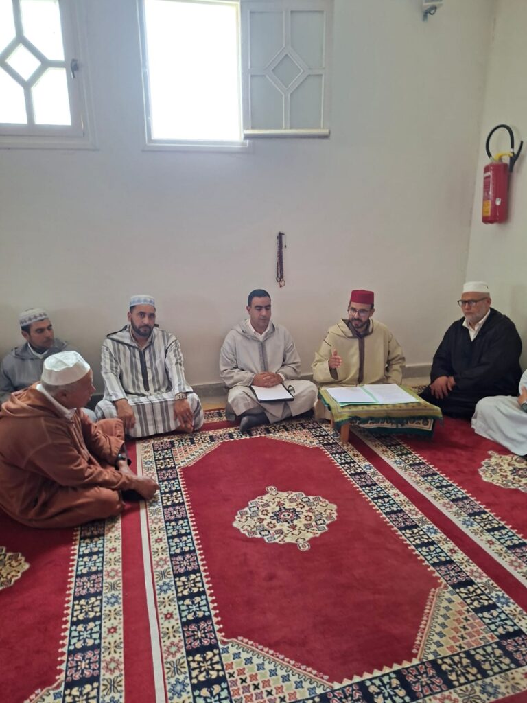 IMG-20250522-WA0065-768x1024 دورة تكوينية لفائدة السادة المؤذنين بجماعة أولاد الشريف بعنوان:"فقه الأذان في المذهب المالكي"