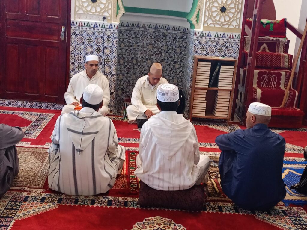 IMG-20250524-WA0009-1024x768 ندوة علمية بعنوان:"مقومات الاستقرار الأسري"