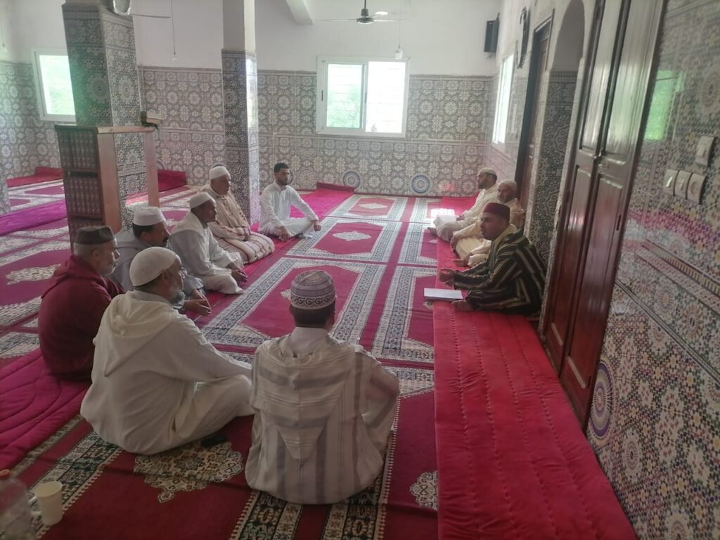 IMG-20250529-WA0063-1024x768 دورة تكوينية لفائدة السادة المؤذنين بجزء من جماعة بني فراسن بعنوان:"أحكام الأذان والإقامة وفق المذهب المالكي"
