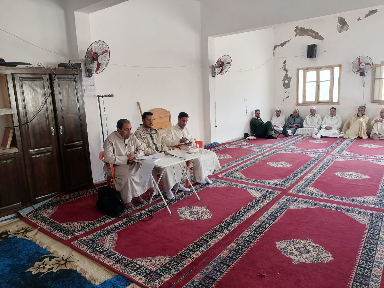 *** دورة تكوينية بعنوان: “أحكام الأذان والإقامة وفق المذهب المالكي” لفائدة “المؤذنين” بجماعة مكناسة الشرقية.