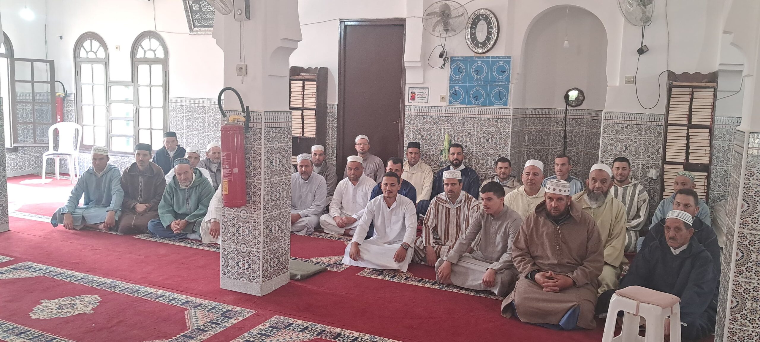 دورة تكوينية لفائدة السادة المؤذنين بجماعة بني لنت. بعنوان : ” أحكام الأذان وفق المذهب المالكي”.