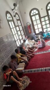 1000287244-576x1024-1-169x300 تقرير عن نشاط علمي في موضوع: زيارة تفقدية "لمركز تحفيظ القرآن الكريم بالمسجد المركزي ببني لنت"