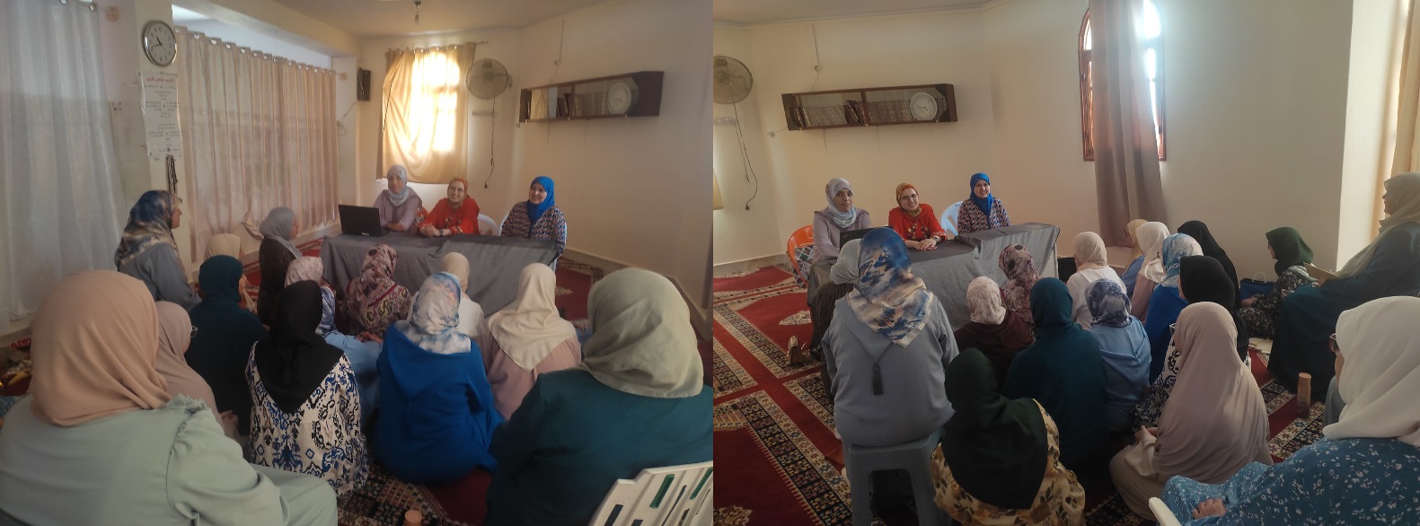 ندوة بعنوان : دور المرأة المسلمة في خدمة القرآن الكريم والسنة النبوية .