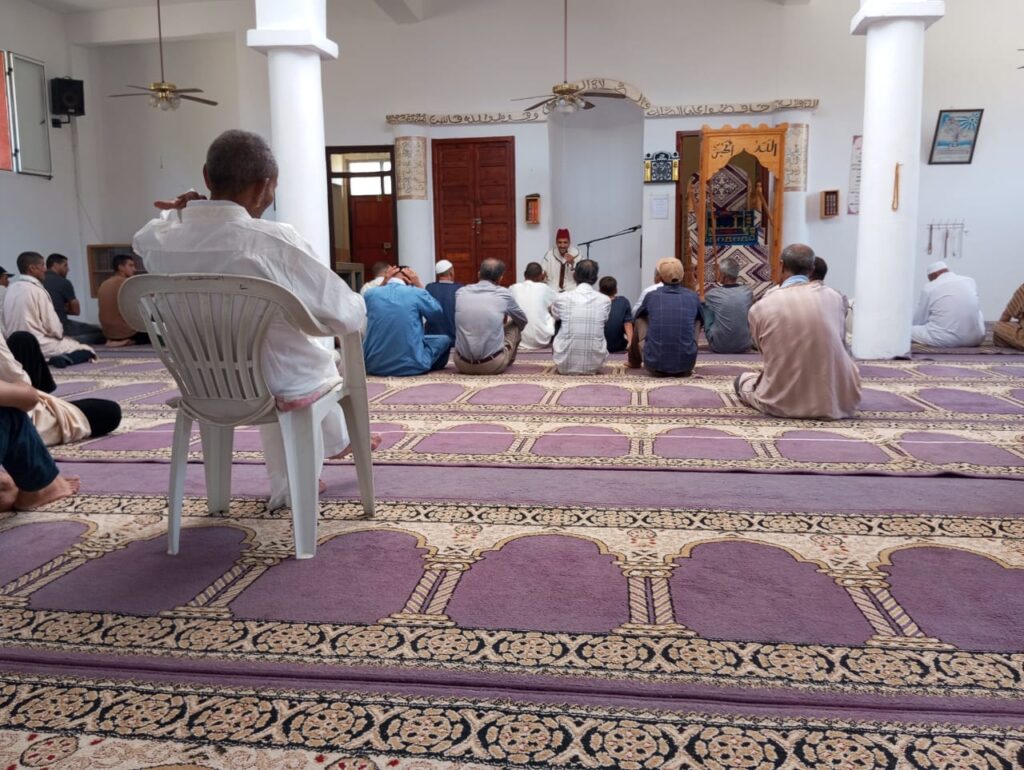 IMG-20250711-WA0018-1024x770 تقرير عن نشاط علمي في موضوع: "أهمية تربية الناشئة على القيم الإسلامية"
