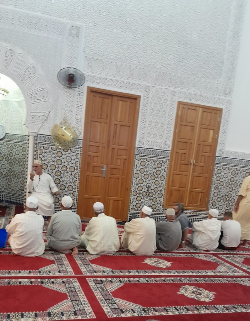 1000078643-796x1024 تقرير عن نشاط علمي في موضوع: "مكانة المرأة في الإسلام"