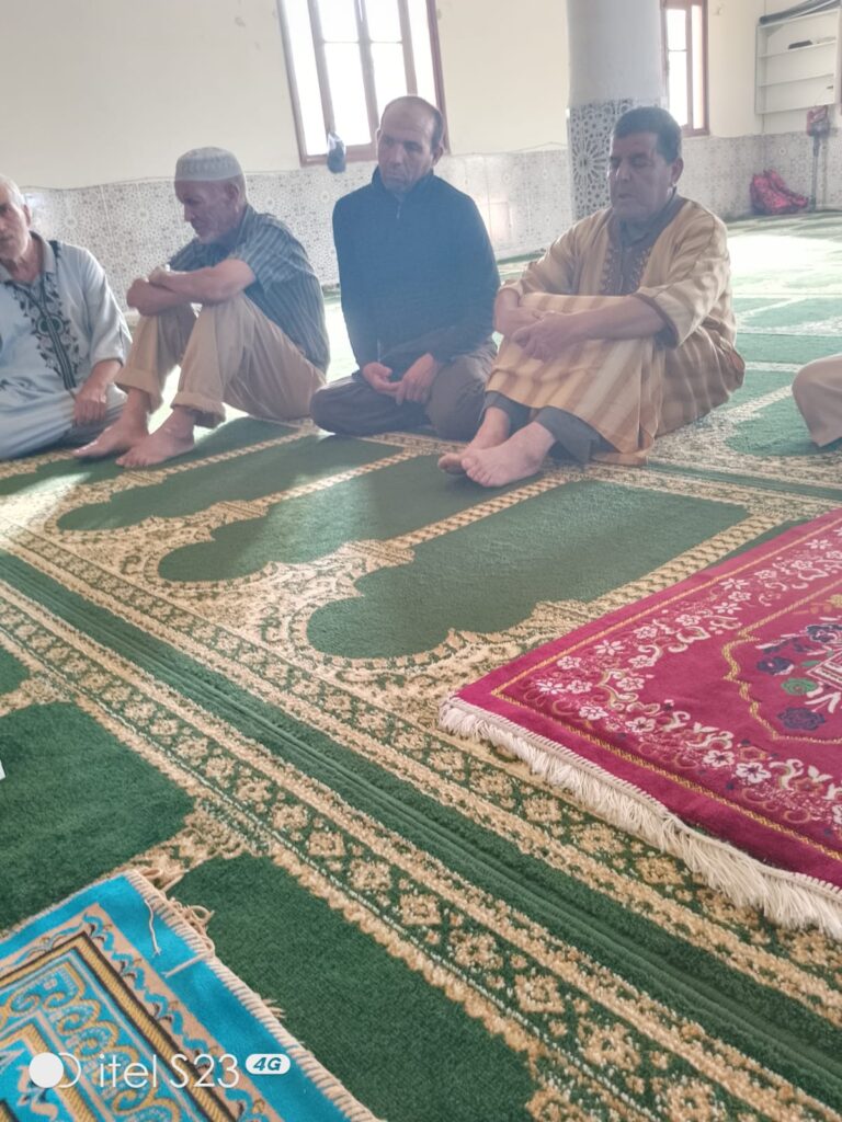 1000094715-768x1024 درس علمي في السيرة النبوية بعنوان :"أخلاق النبي صلى الله عليه وسلم"