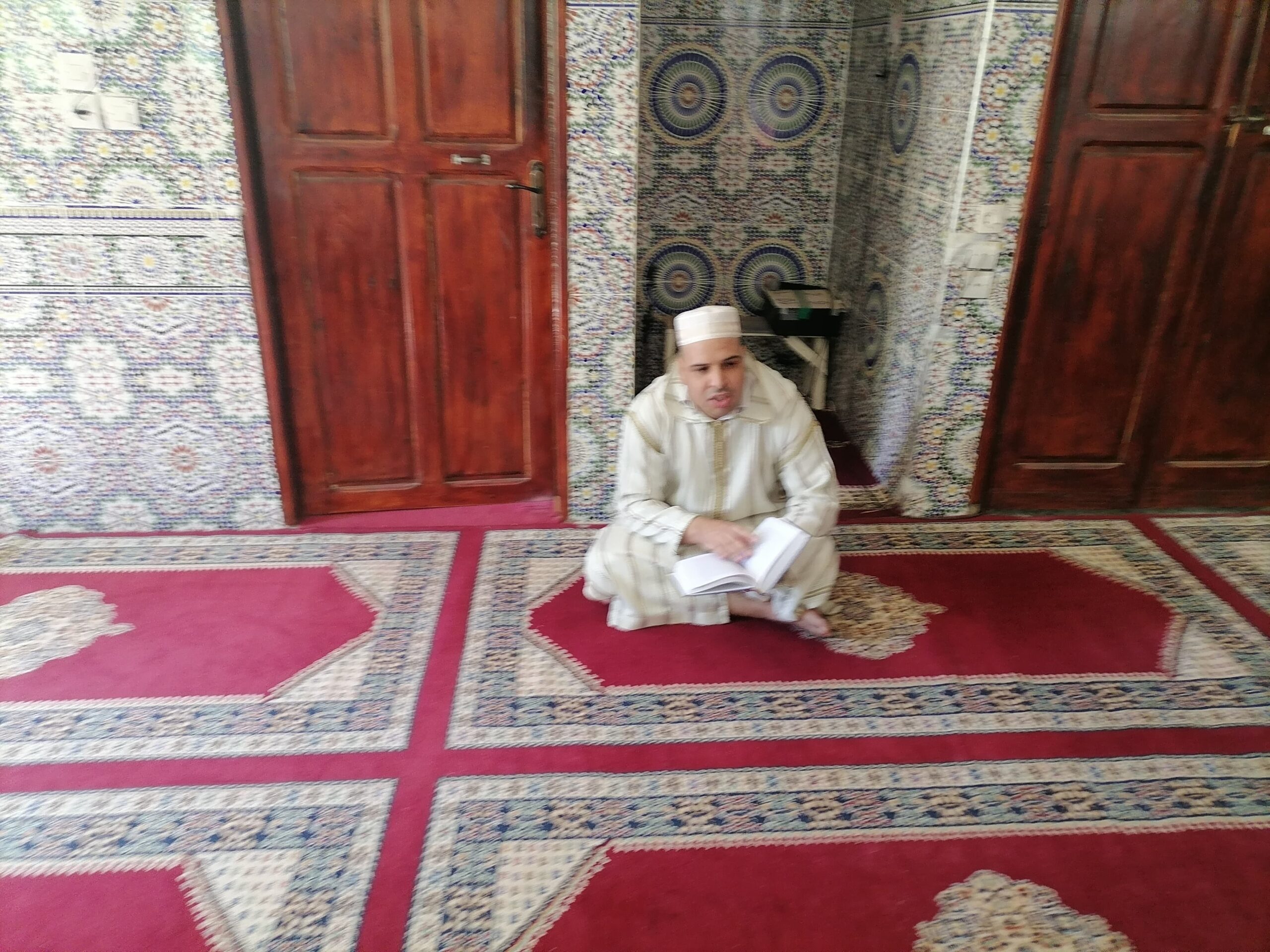 درس علمي في “السيرة النبوية من خلال سرد وشرح جزء من كتاب الشفا بتعريف حقوق المصطفى للقاضي عياض السبتي رحمه الله”