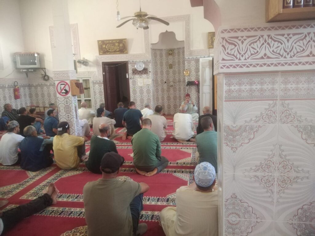 IMG-20250902-WA0029-1024x768 درس علمي في السيرة النبوية من خلال سرد وشرح: "الفصلين الرابع والخامس من الباب الأول من كتاب الشفاء بتعريف حقوق المصطفى صلى الله عليه وسلم"