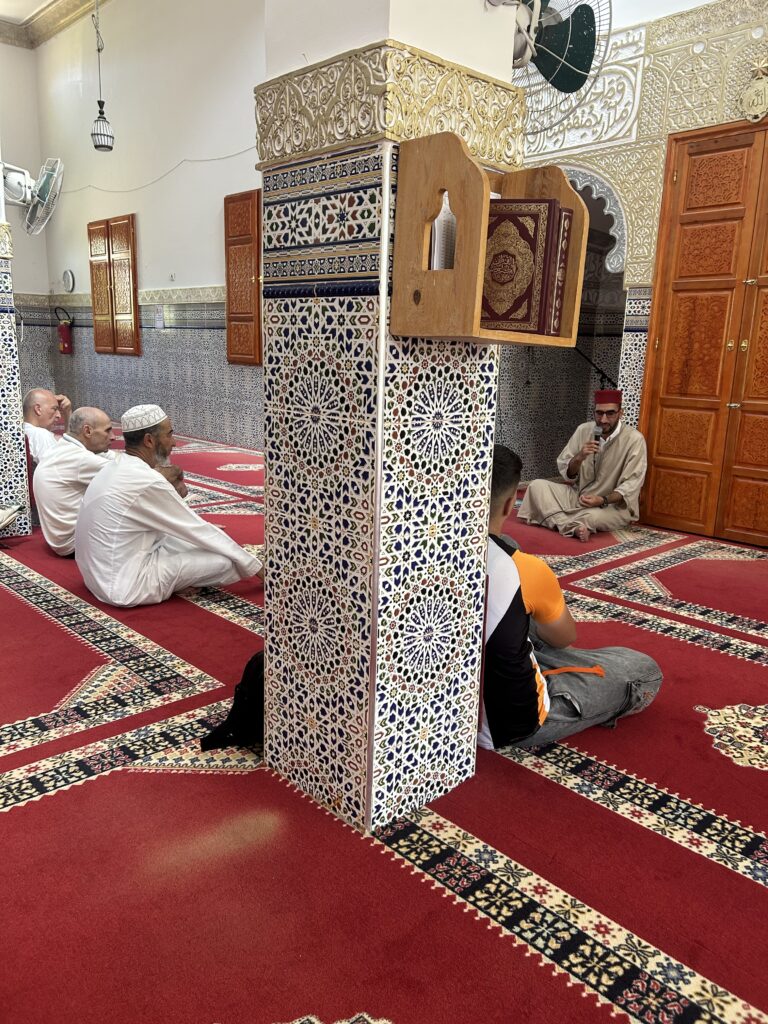 IMG_3295-768x1024 تقرير عن نشاط علمي في موضوع: "الشمائل المحمدية بتاريخ"