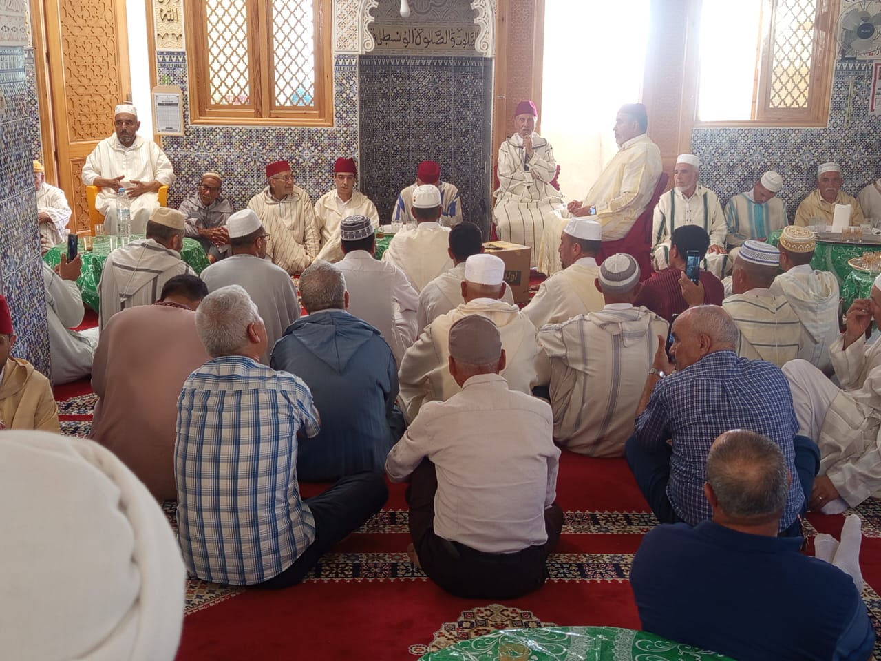 نشاط علمي بمناسبة ذكرى المولد النبوي الشريف تحت عنوان: “مولد الرسول صلى الله عليه وسلم وبناء القلوب على الهداية والرحمة”