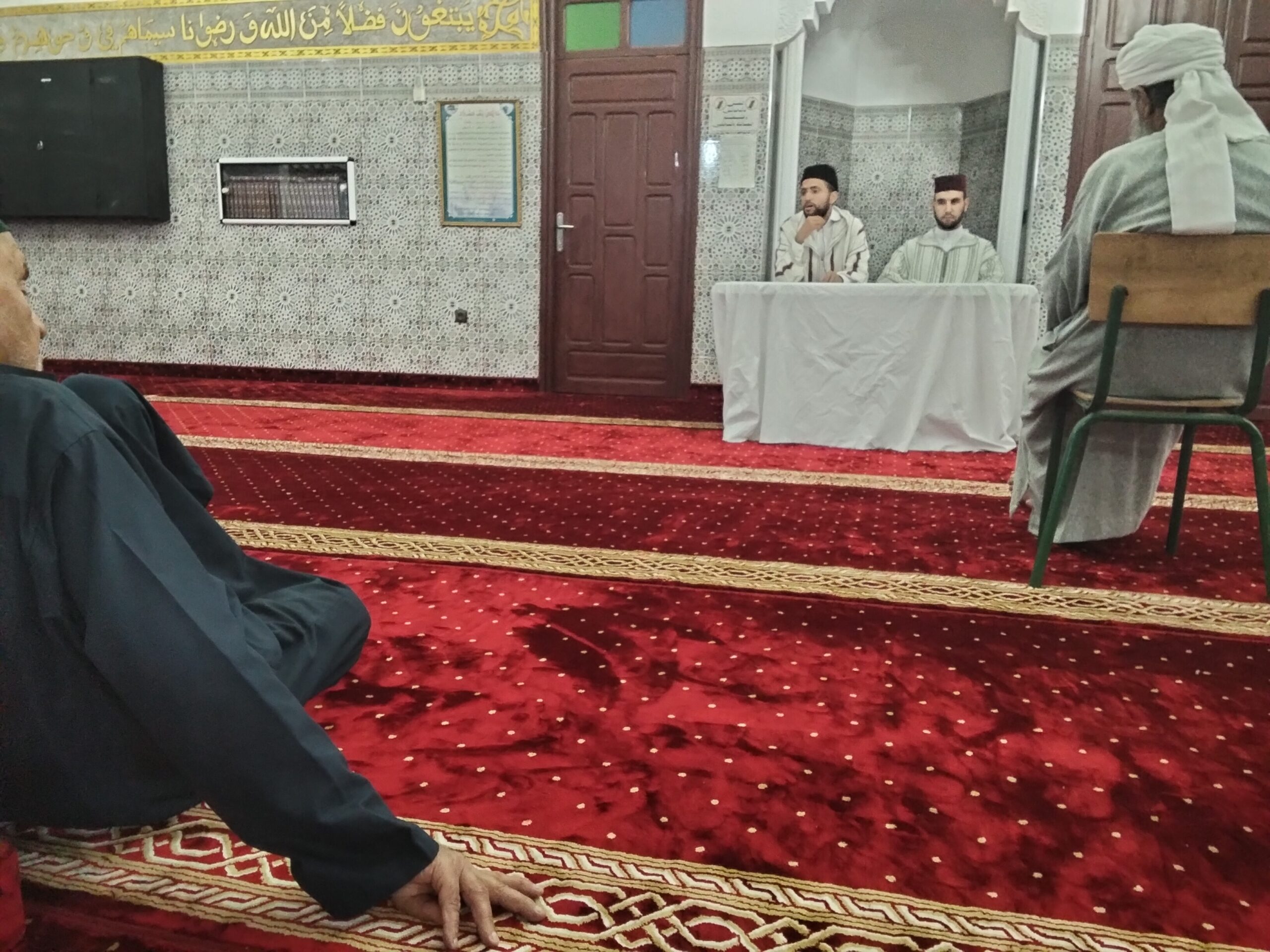 تقرير عن نشاط علمي في موضوع: “هدي النبي صلى الله عليه وسلم في عبادته”