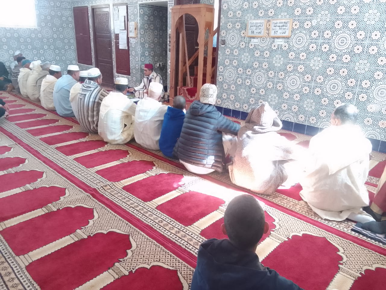 تقرير عن نشاط علمي في موضوع: “خشية و خشوع النبي صلى الله عليه وسلم في عبادته لربه”