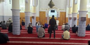 54095f9f-e5b6-477c-b8e9-5cd485cc1444-300x151 درس وعظي بعنوان: "الحرص على تربية الأولاد على الدين وعلى روح المسؤولية في الحياة" بمنطقة التجريب (07) مسجد الفتح –أكنول.