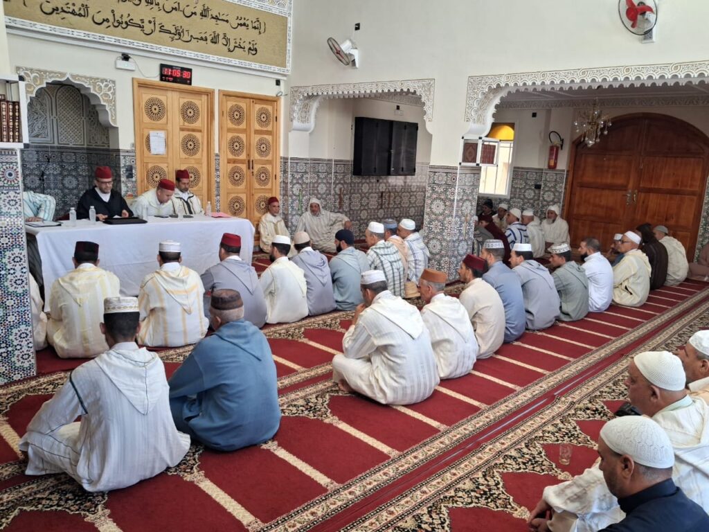 IMG-20251021-WA0017-1024x768 تقرير عن نشاط علمي في موضوع: أثر الاقتداء برسول الله صلى الله عليه وسلم في مراعاة أحوال الناس بتاريخ 22/10/2025