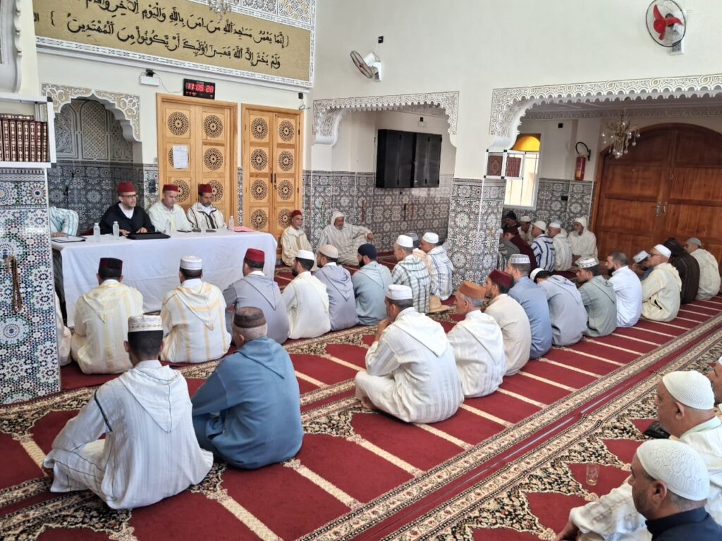 IMG-20251021-WA0019-1024x768 تقرير عن نشاط علمي في موضوع: أثر الاقتداء برسول الله صلى الله عليه وسلم في مراعاة أحوال الناس بتاريخ 22/10/2025