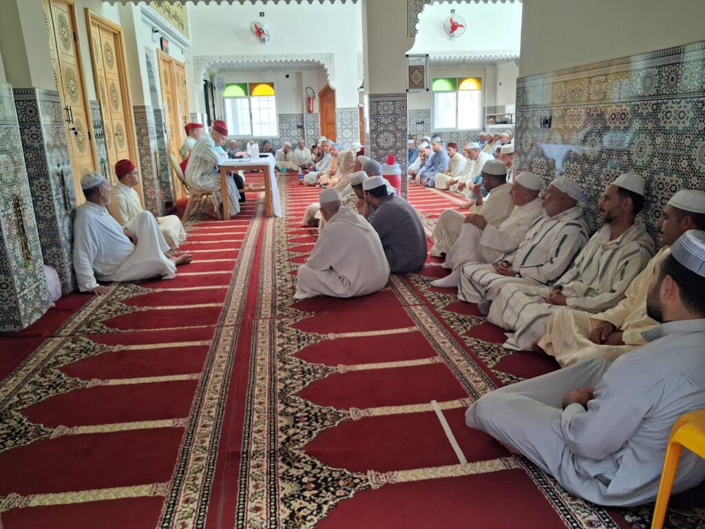 IMG-20251021-WA0023-1024x768 تقرير عن نشاط علمي في موضوع: أثر الاقتداء برسول الله صلى الله عليه وسلم في مراعاة أحوال الناس بتاريخ 22/10/2025