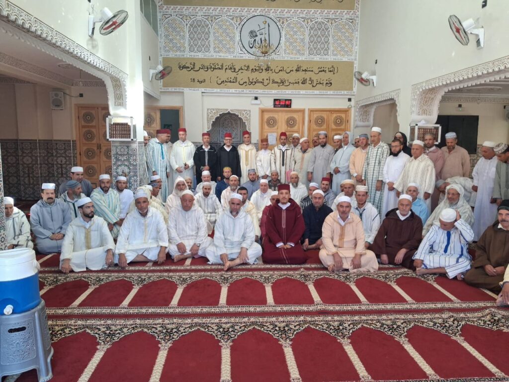 IMG-20251021-WA0028-1024x768 تقرير عن نشاط علمي في موضوع: أثر الاقتداء برسول الله صلى الله عليه وسلم في مراعاة أحوال الناس بتاريخ 22/10/2025