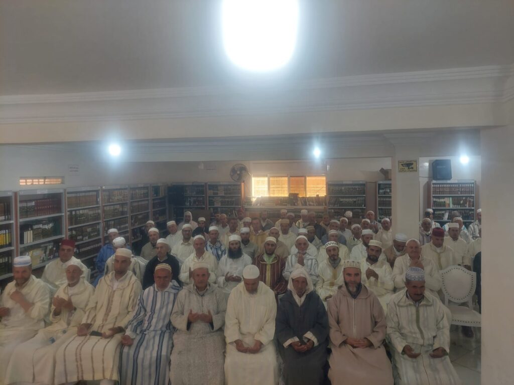 WhatsApp-Image-2025-10-11-at-16.27.59-1024x768 تقرير عن نشاط علمي في موضوع: أثر الاقتداء برسول الله صلى الله عليه وسلم في مراعاة أحوال الناس بتاريخ 13/10/2025