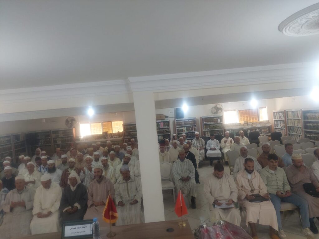 WhatsApp-Image-2025-10-11-at-16.29.43-2-1024x768 تقرير عن نشاط علمي في موضوع: أثر الاقتداء برسول الله صلى الله عليه وسلم في مراعاة أحوال الناس بتاريخ 13/10/2025