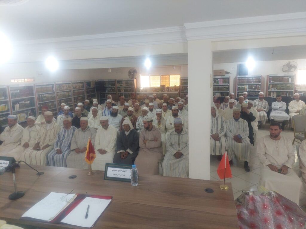 WhatsApp-Image-2025-10-11-at-16.29.50-1-1024x768 تقرير عن نشاط علمي في موضوع: أثر الاقتداء برسول الله صلى الله عليه وسلم في مراعاة أحوال الناس بتاريخ 13/10/2025