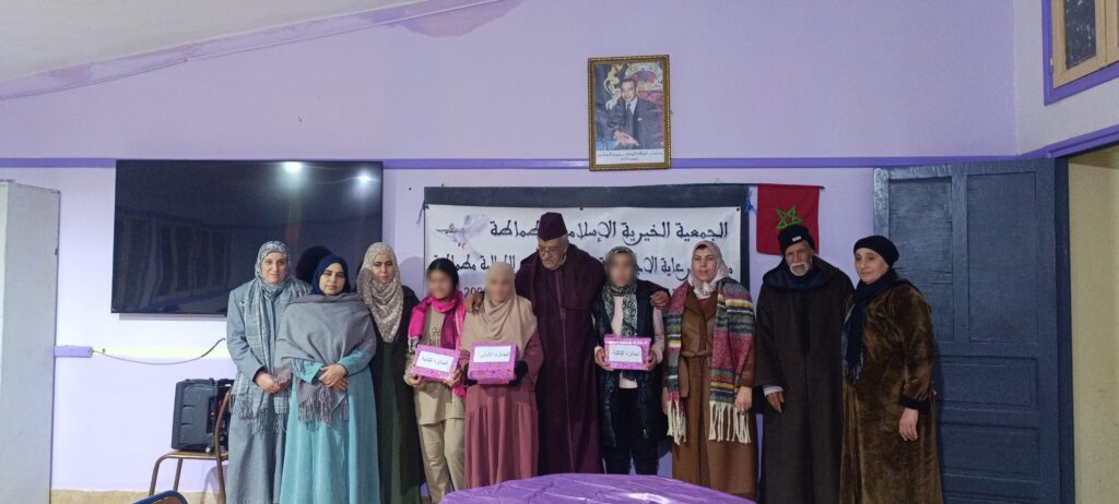 1000341999-1024x462 تقرير عن نشاط علمي في موضوع: "مسابقة في السيرة النبوية"