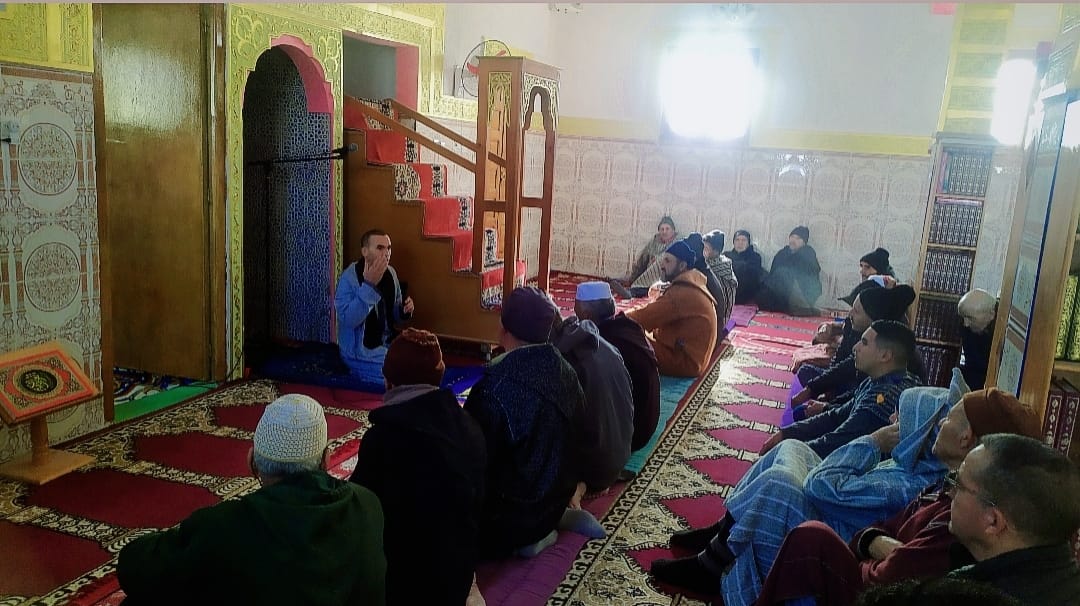 تقرير عن نشاط علمي في موضوع: “الشوق إلى رؤية سيدنا رسول الله صلى الله عليه وسلم في المنام ، و لقائه بذاته في الآخرة”