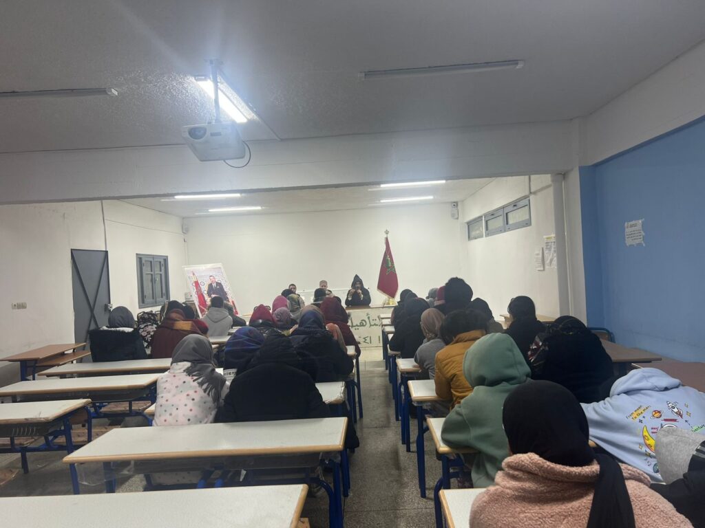 1af16225-38c4-4668-a724-16ad9fc38d88-1024x768 تقرير عن نشاط علمي في موضوع: "المرأة والوطنية من خلال السيرة النبوية"