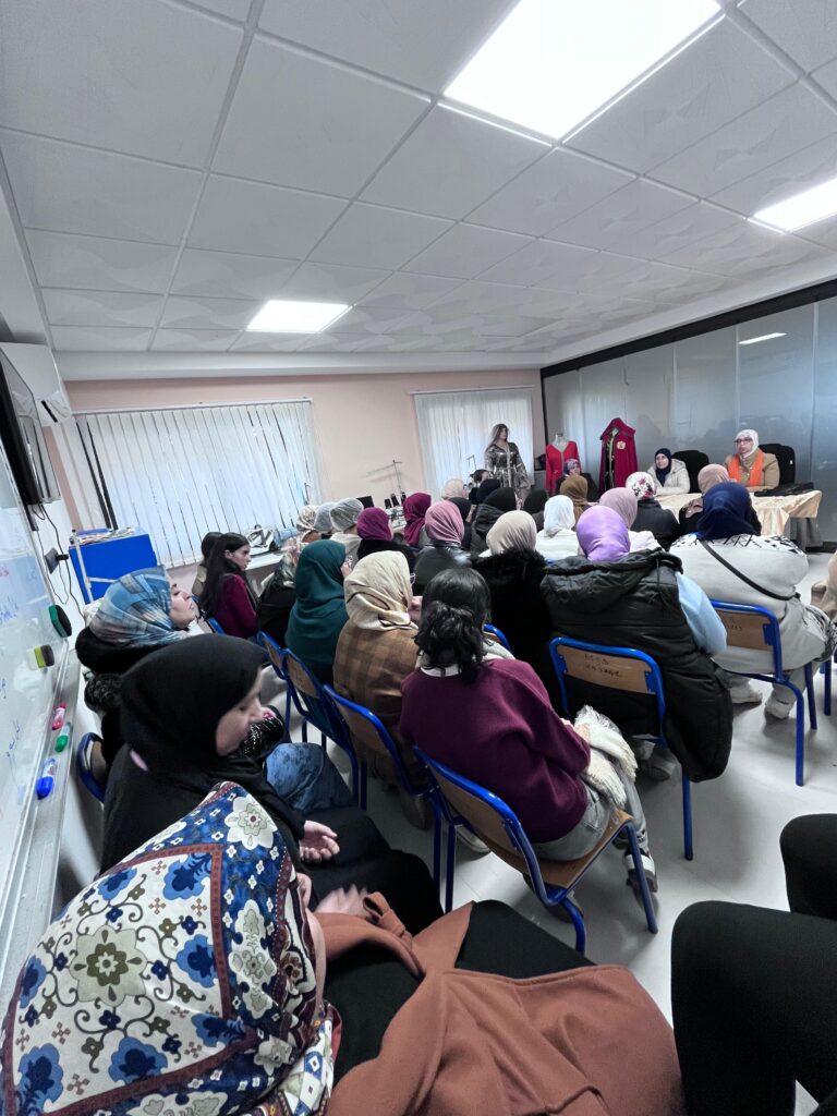 IMG-20251206-WA0038-768x1024 تقرير عن ندوة بعنوان : "الحد من العنف ضد النساء" .