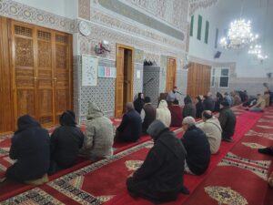 c176459a-f0c7-4f0e-af2b-d244e740223b-300x225 تقرير عن درس وعظي بعنوان : « الحرص على أخذ العلم من أهله » ، بمسجد ابن بري : تازة ( منطقة التجريب رقم : 6 ) .