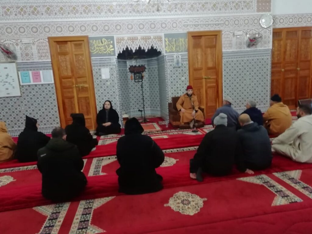 c9df21c7-2843-491a-ad16-9c93dbf206dc-1024x768 تقرير عن درس وعظي بعنوان : «وجوب الانخراط في الشأن العام على أساس التواصي بالحق والتواصي بالصبر» ، بمسجد ابن بري : تازة ( منطقة التجريب رقم : 6 ) .