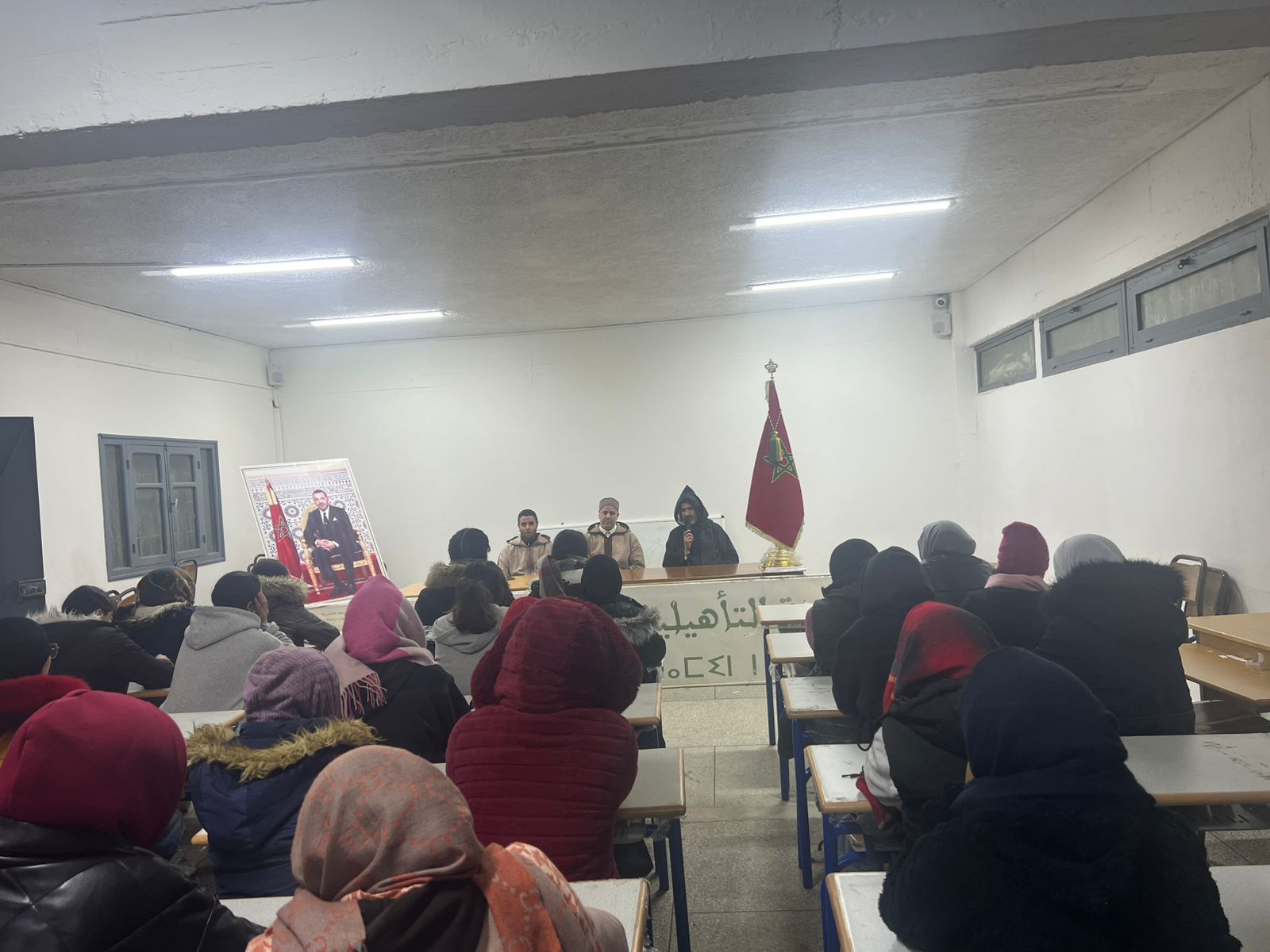 تقرير عن نشاط علمي في موضوع: “المرأة والوطنية من خلال السيرة النبوية”