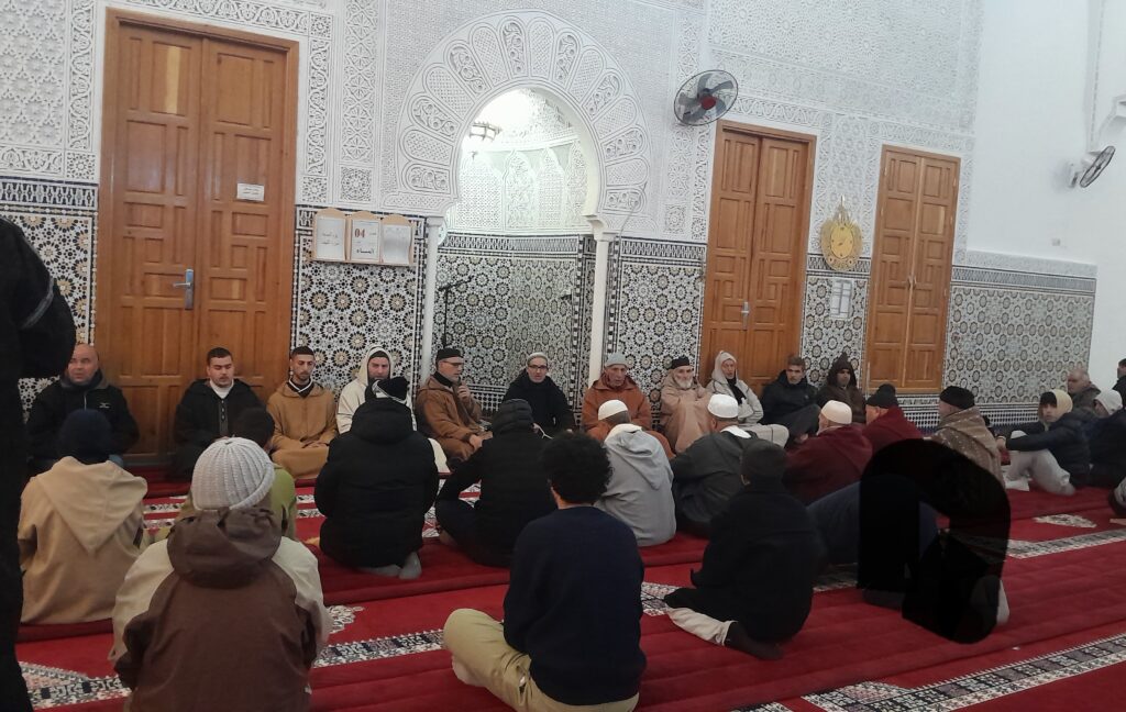 1000108060-1024x648 تقرير عن نشاط علمي في موضوع: مجلس للصلاة على رسول الله صلى الله عليه وسلم (إعداد: المرشد: المهدي الخماس)