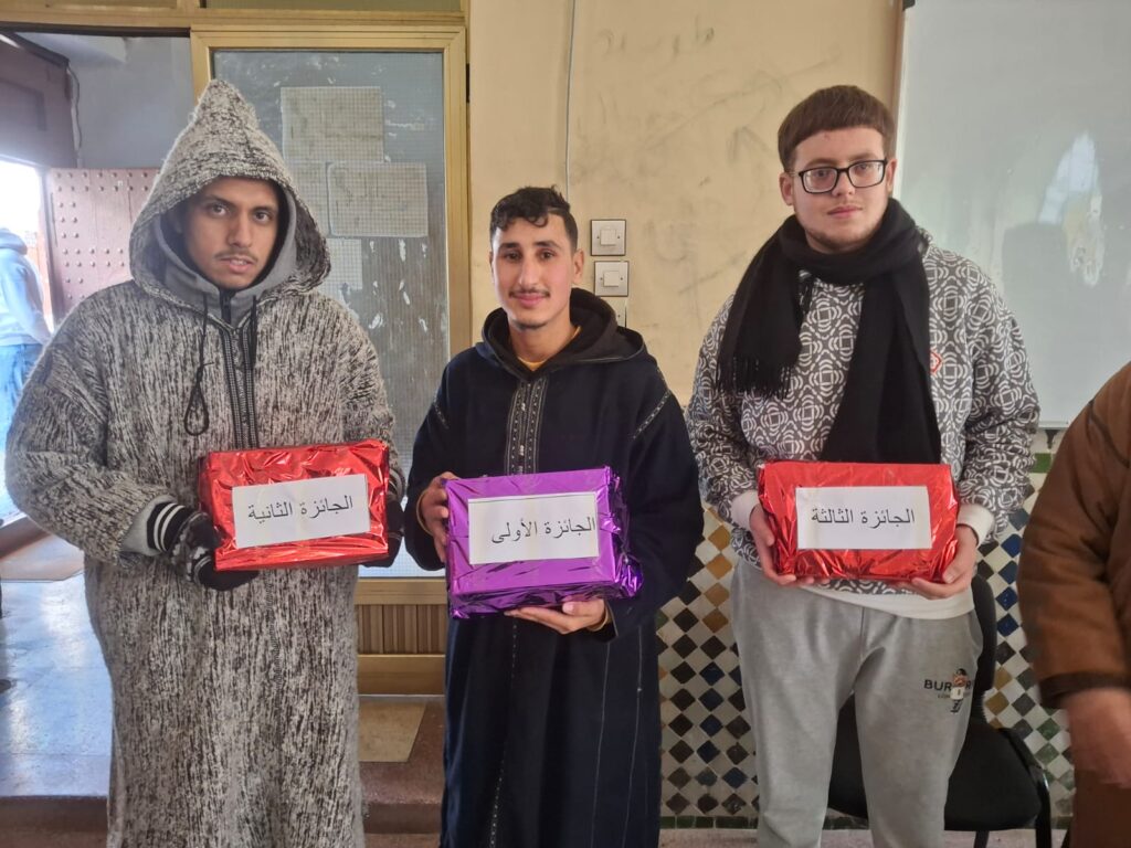 1000342491-1024x768 تقرير عن نشاط علمي في موضوع: "مسابقة في السيرة النبوية الشريفة"