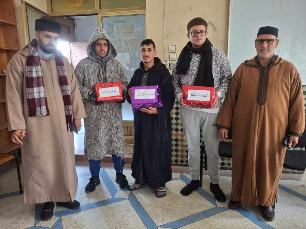 1000342493-1-1024x768 تقرير عن نشاط علمي في موضوع: "مسابقة في السيرة النبوية الشريفة"