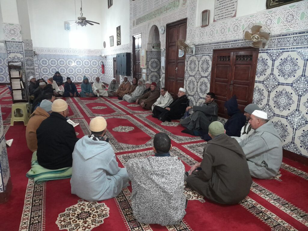 1000346313-1024x768 تقرير عن نشاط علمي في موضوع: مجلس للصلاة و السلام على رسول الله صلى الله عليه وسلم