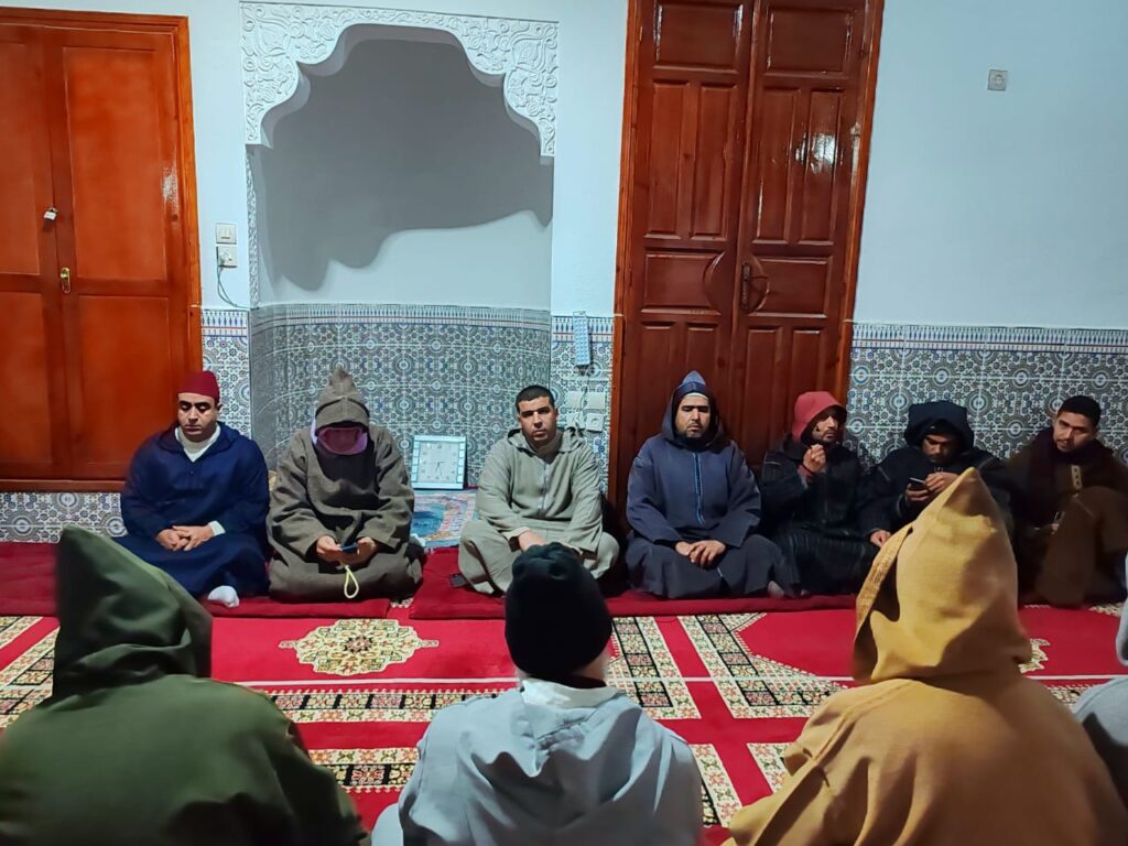 1000347922-1024x768 تقرير عن نشاط علمي في موضوع: مجلس للصلاة و السلام على رسول الله صلى الله عليه وسلم.