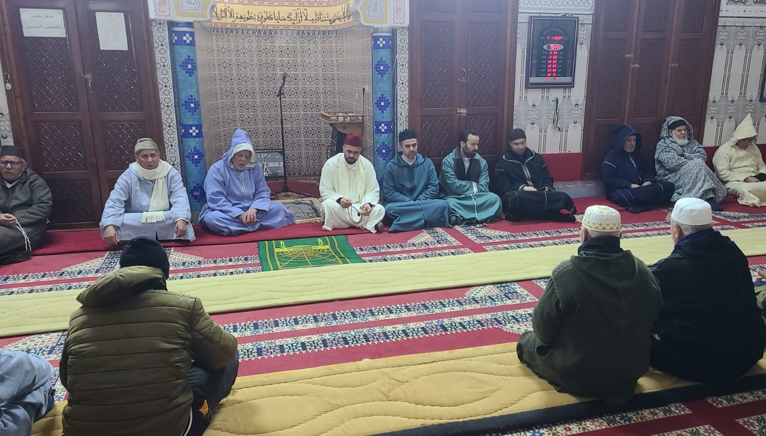 تقرير عن نشاط  في موضوع: مجلس للصلاة و السلام على رسول الله صلى الله عليه وسلم.