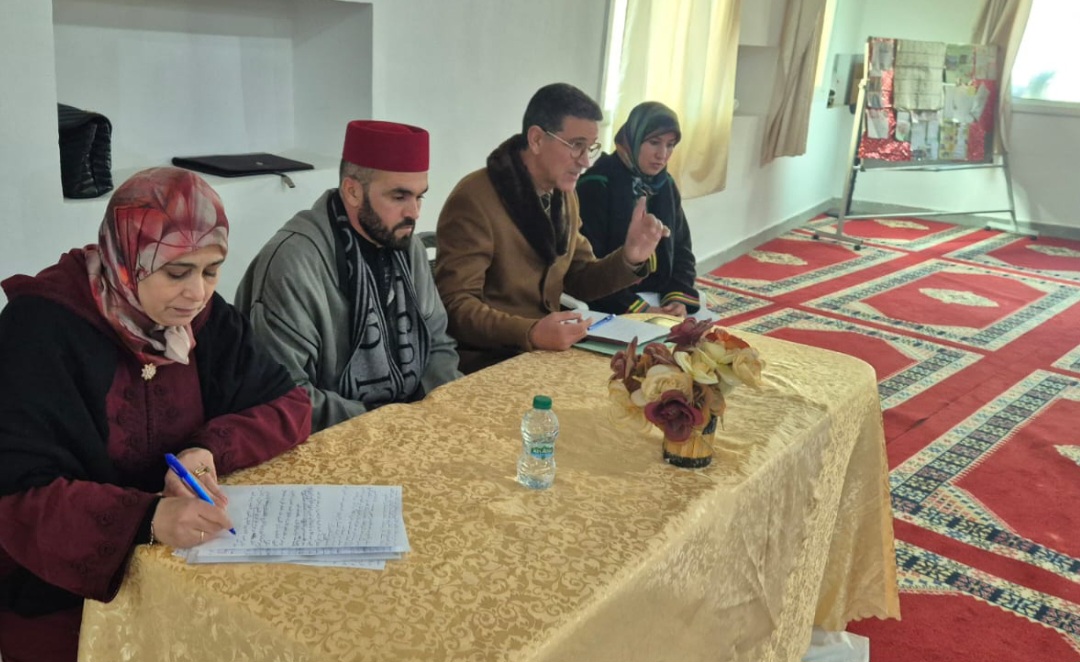 تقرير عن نشاط علمي في موضوع : شرف الحديث عن الرسول الأكرم صلى الله عليه وسلم، ووقفات عند بعض حقوقه علينا.