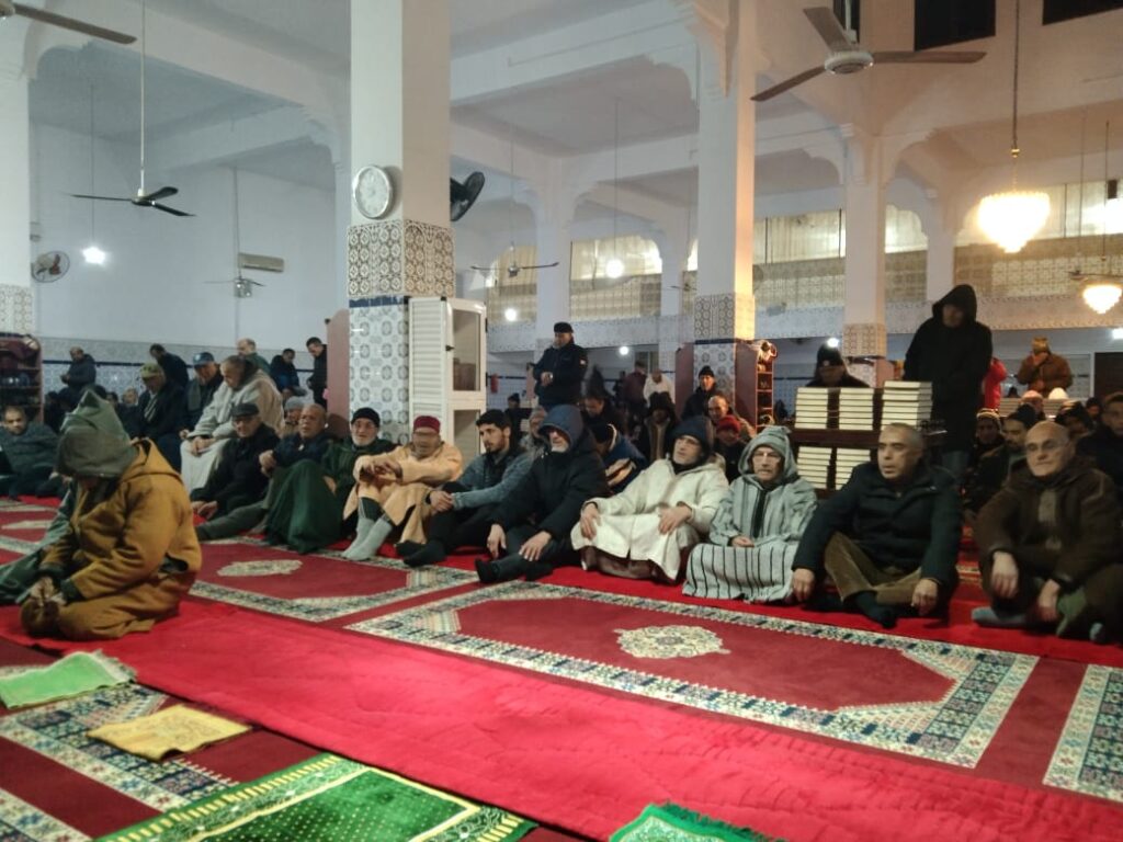 a305780b-3667-4088-990c-59cbf66f9b8c-1024x768 تقرير عن نشاط علمي في موضوع: "مجلس للصلاة على رسول الله صلى الله عليه وسلم"