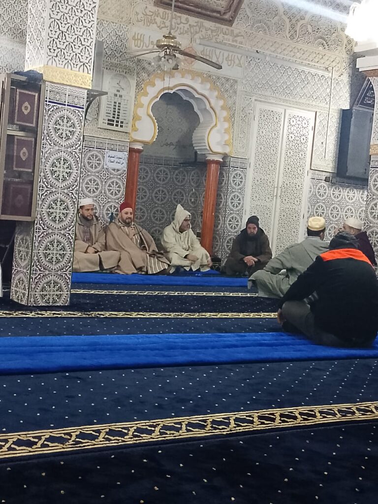 1000148559-768x1024 تقرير عن نشاط علمي في موضوع: مجلس للصلاة والسلام على رسول الله صلى الله عليه وسلم (إعداد: سعيد وردة)