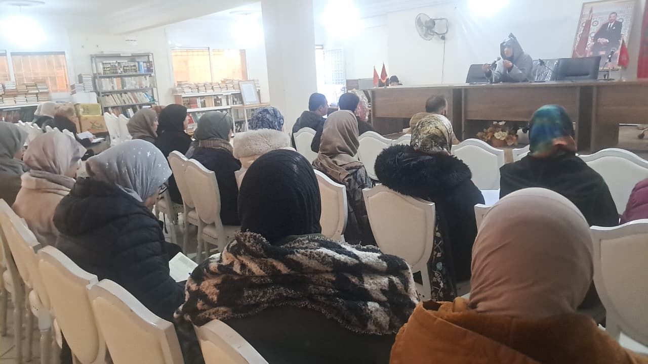 دورة تكوينية ‏‎مستمرة في فقه العبادات لفائدة الواعظات ومؤطري ومؤطرات برنامج محو الأمية بمساجد تازة