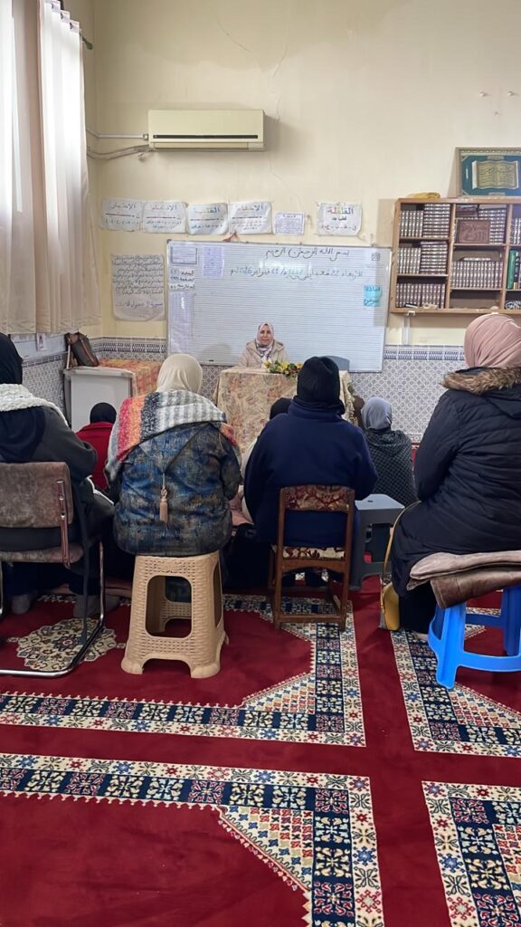 IMG-20260211-WA0019-576x1024 تقرير عن محاضرة بعنوان: التربية بالقدوة العملية .