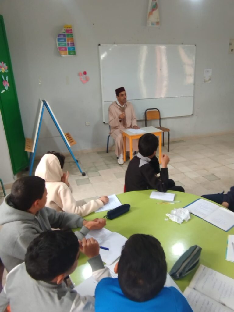 IMG-20260226-WA0078-768x1024 تقرير عن نشاط علمي في موضوع: السيرة النبوية وغرس القيم ورعايتها (إعداد: خالد الرماضي)