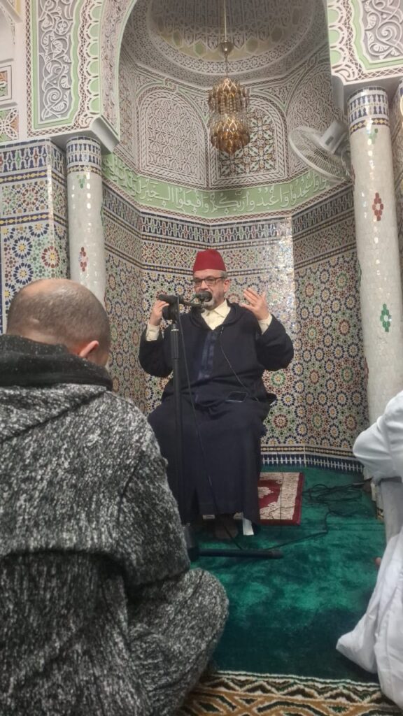 IMG-20260228-WA0015-576x1024 تقرير عن نشاط علمي في موضوع: درس ديني بعنوان : منهج الدخول إلى عالم تدبر القرآن الكريم والعمل به.