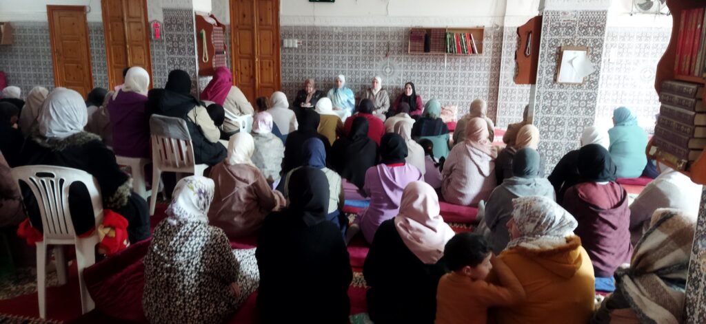 IMG_20260228_131306-1-1024x471 تقرير عن نشاط علمي في موضوع: مجلس للصلاة على رسول الله صلى الله عليه وسلم (إعداد: المرشدة عائشة العمري)